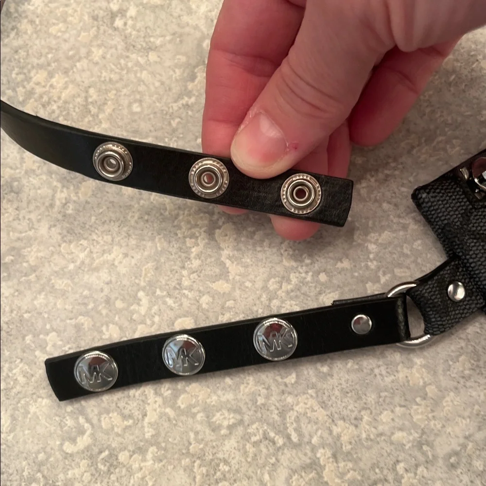 MICHAEL KORS Gray/Black waist bag or crossbody bag - Picture 9 of 12